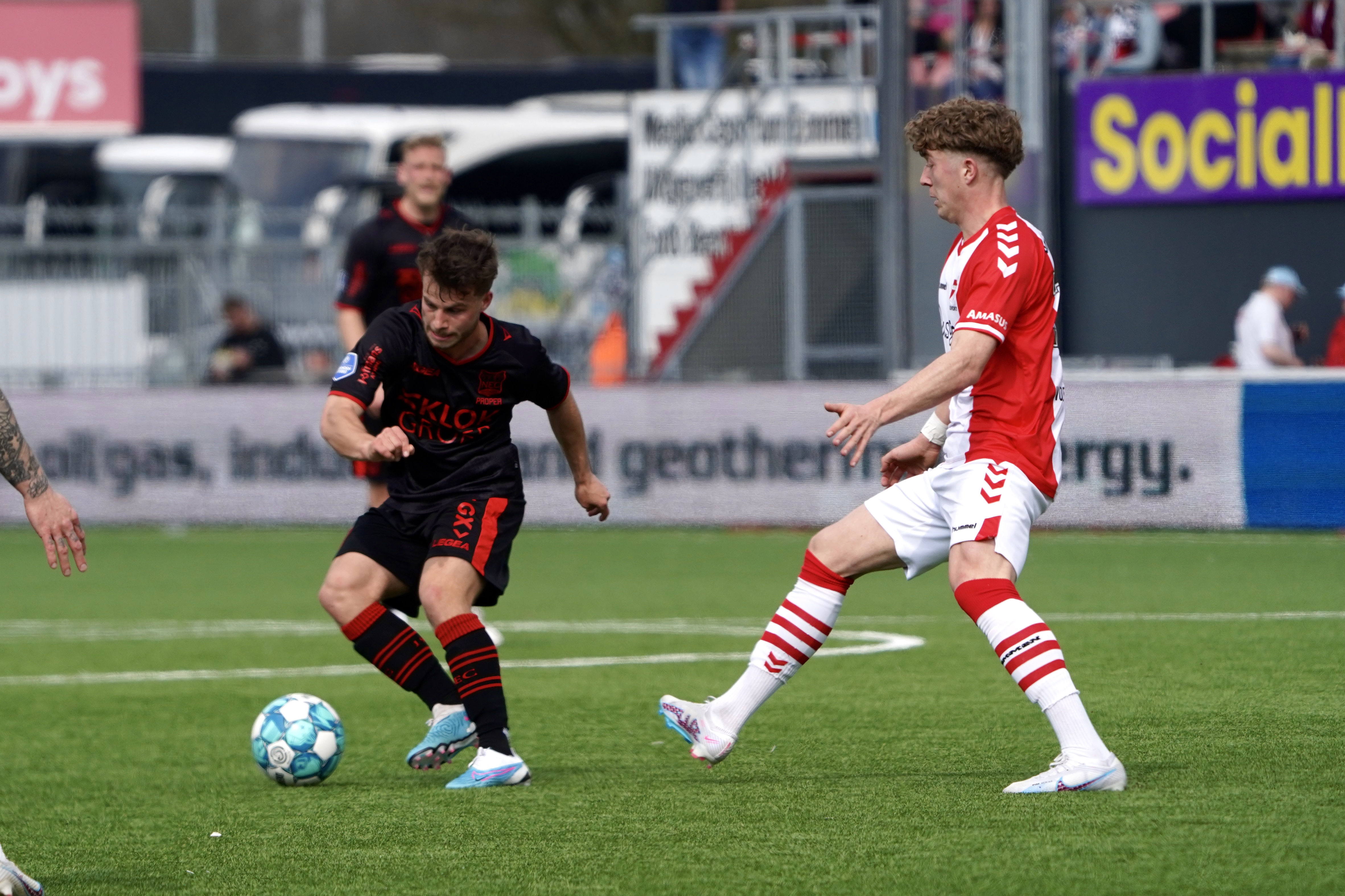 N.E.C. komt niet verder dan gelijkspel tegen FC Emmen