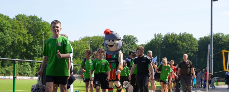 N.E.C. United sluit het seizoen af met sportieve middag