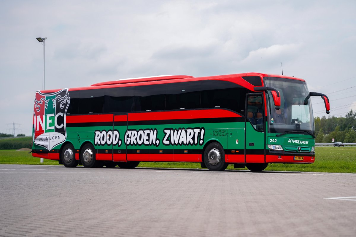 N.E.C. - N.E.C. en Betuwe Express verlengen samenwerking met twee seizoenen