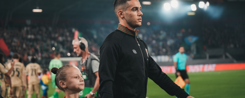 N.E.C. grijpt EERSTE PUNT in de UEFA Europa League | Binnenin #NECLEV