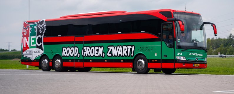 N.E.C. en Betuwe Express verlengen samenwerking met twee seizoenen