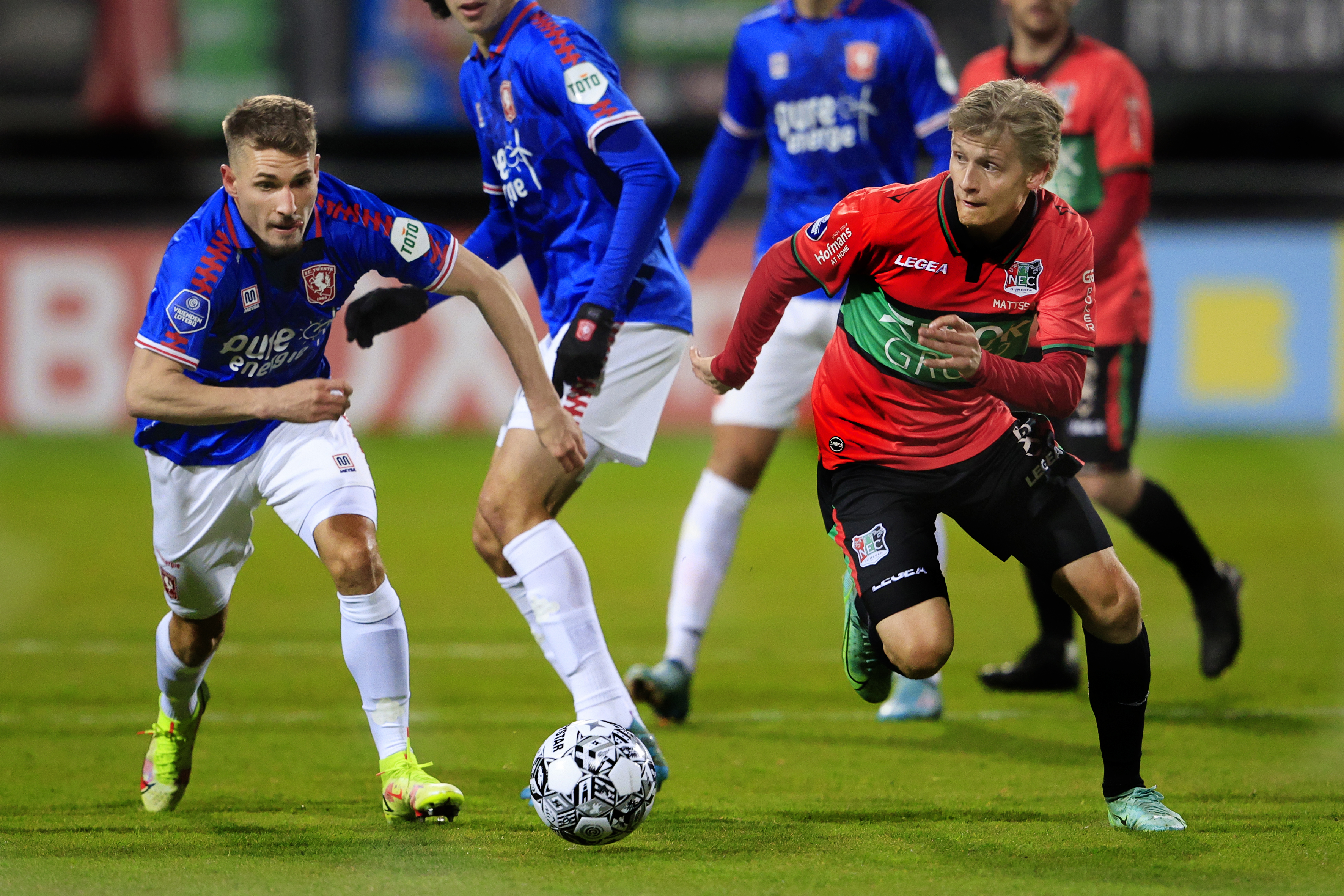 KNVB maakt speelprogramma Eredivisie definitief