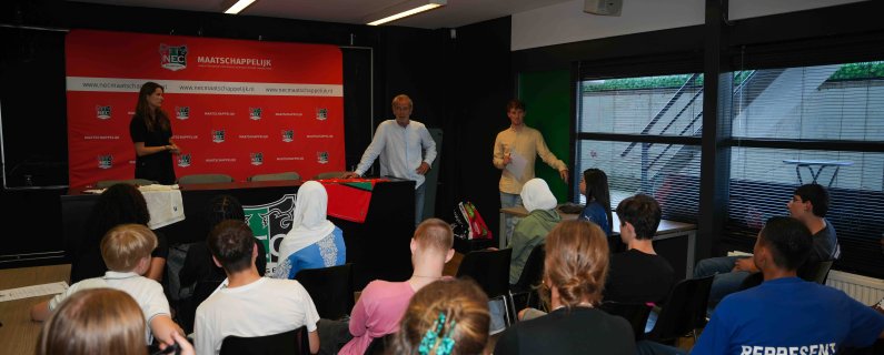 N.E.C. Maatschappelijk start met Community Champions project