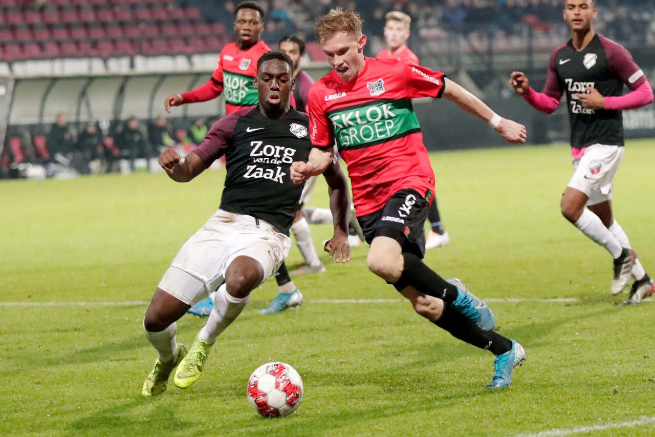 Pover N.E.C. speelt met 0-0 gelijk tegen Utrechtse beloften