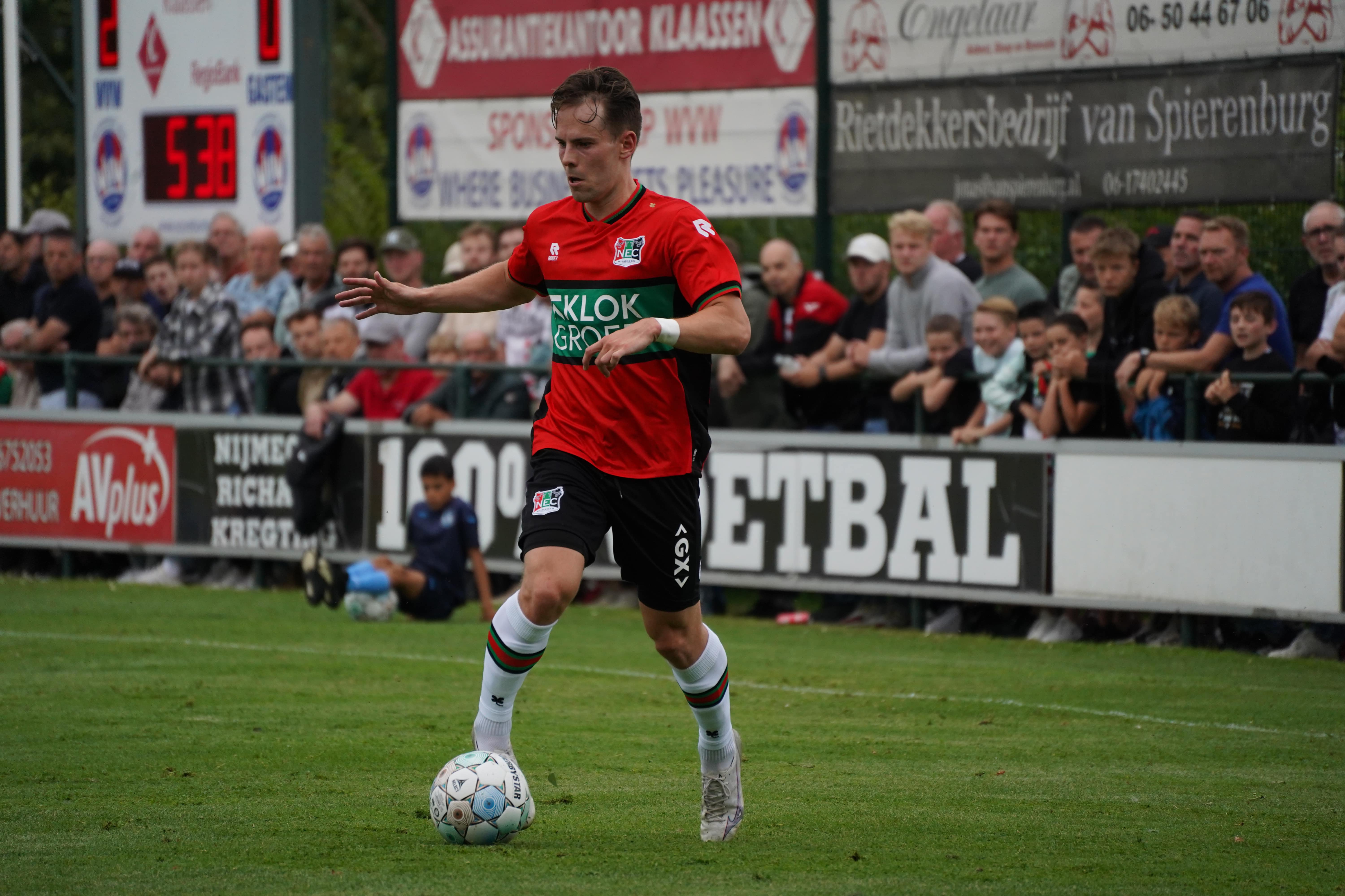 N.E.C. kent geen problemen met Altrincham FC