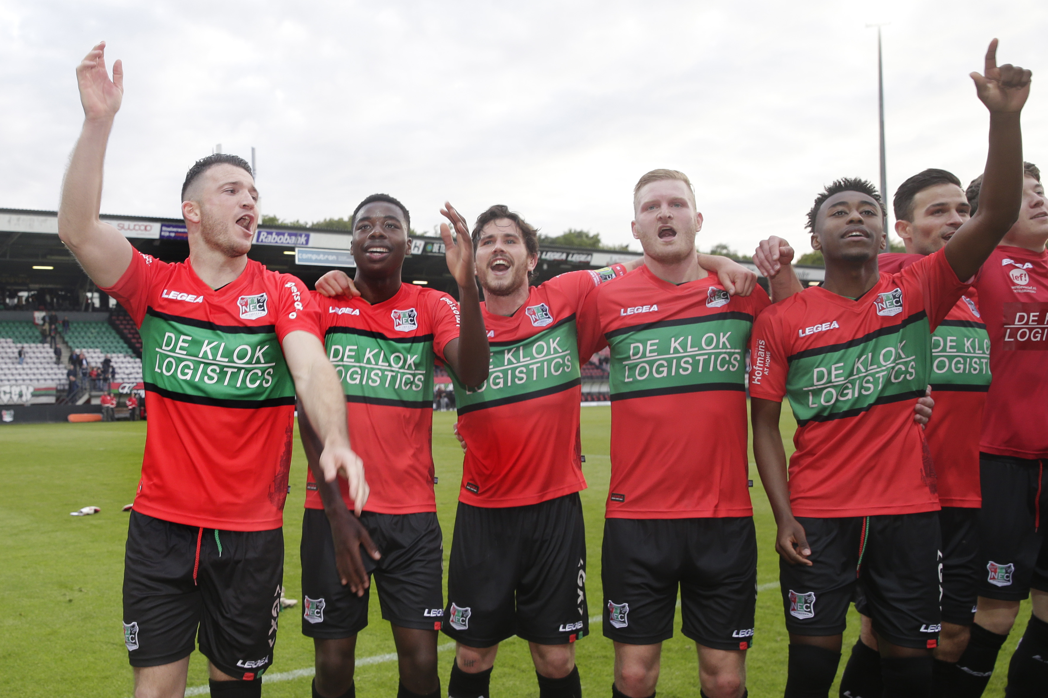 N.E.C. wint eerste wedstrijd in de play-offs van RKC Waalwijk: 2-0