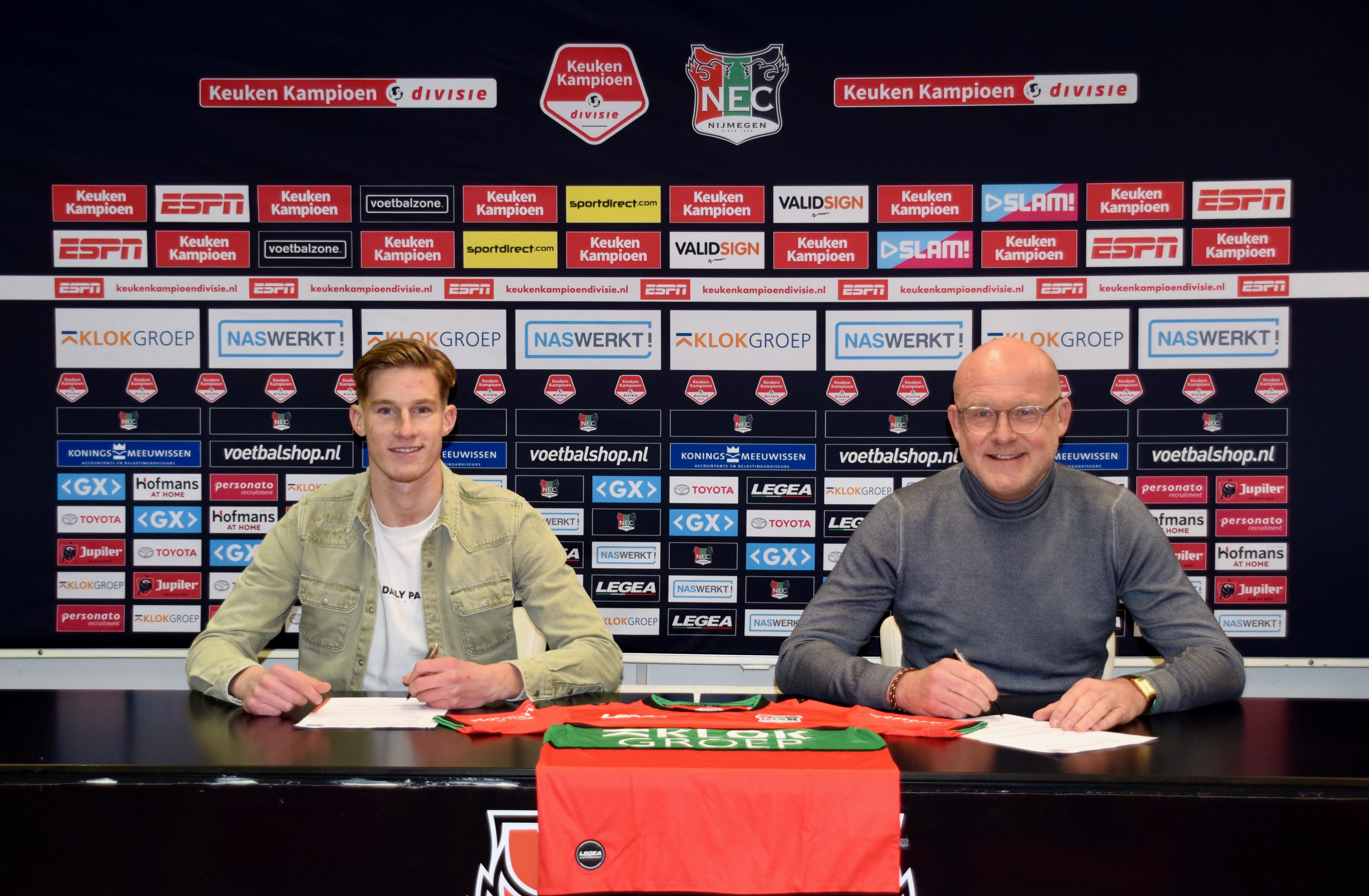 N.E.C. verlengt contract Joep van der Sluijs