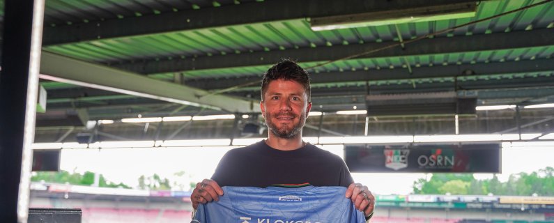 Lasse Schöne plakt er nog één jaar aan vast