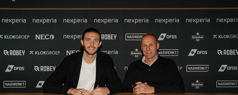 N.E.C. haalt Willum Willumsson terug naar Nederland