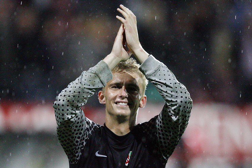 N.E.C. - Jasper Cillessen:"Man, wat is dit kicken"