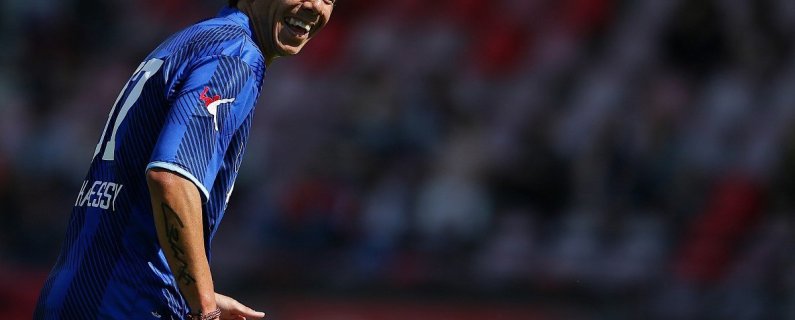 N.E.C. TV: Het afscheid van Jeffrey Leiwakabessy