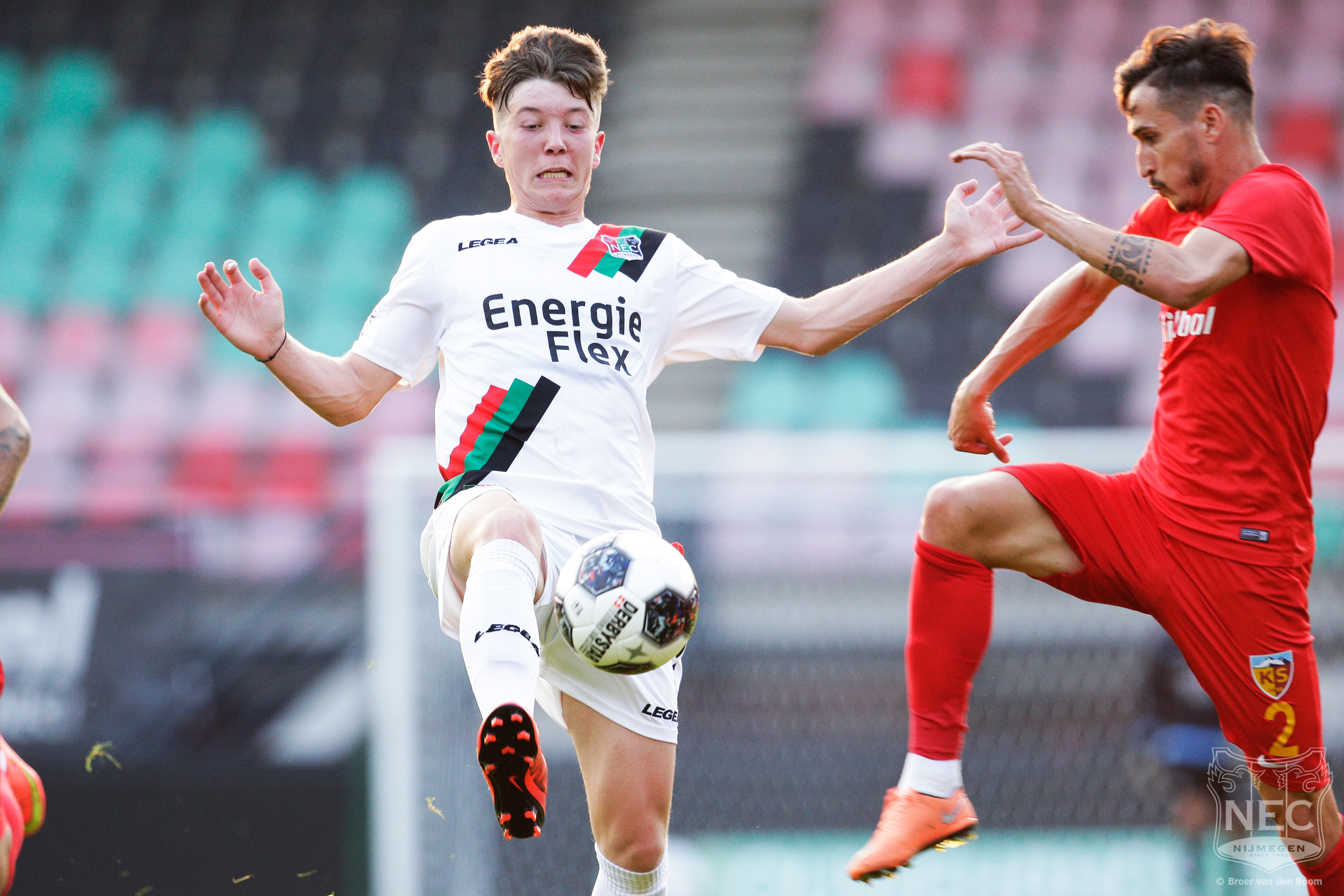 N.E.C. wint knap van Kayserispor