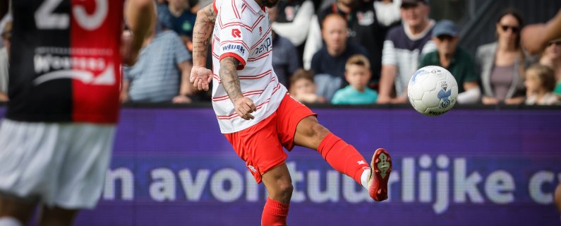 N.E.C. neemt afscheid van Rober González